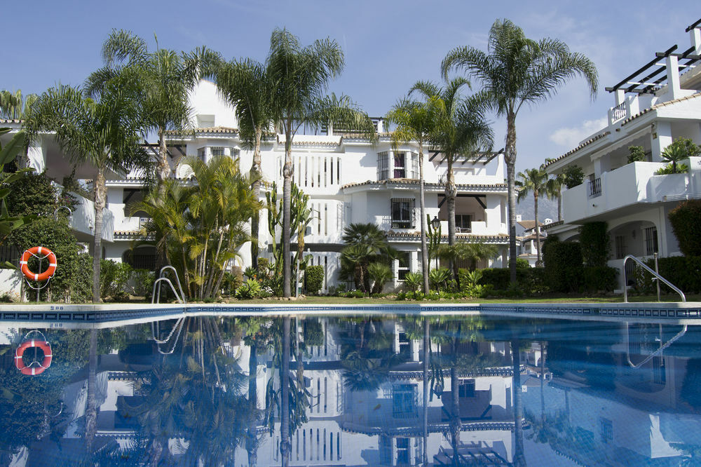 Apartamentos Y Casas Serinamar Marbella El Ángel 外观 照片