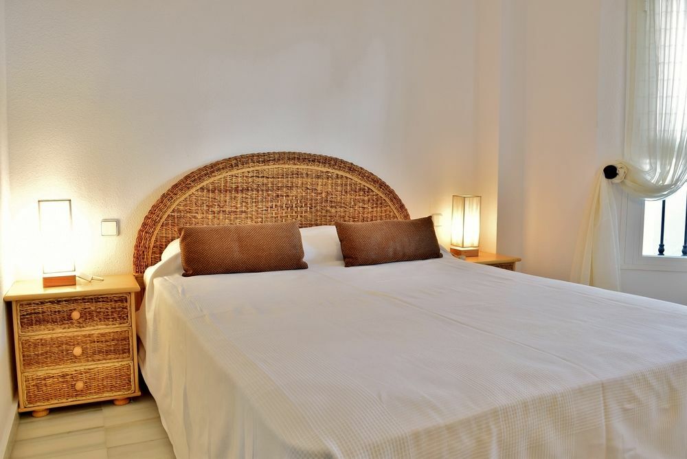 Apartamentos Y Casas Serinamar Marbella El Ángel 外观 照片