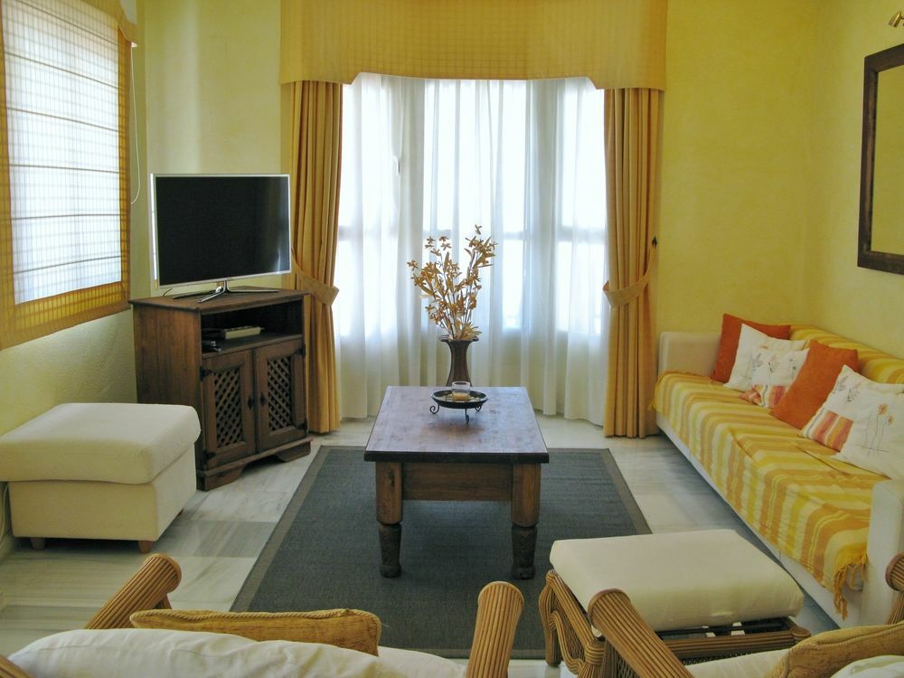 Apartamentos Y Casas Serinamar Marbella El Ángel 外观 照片