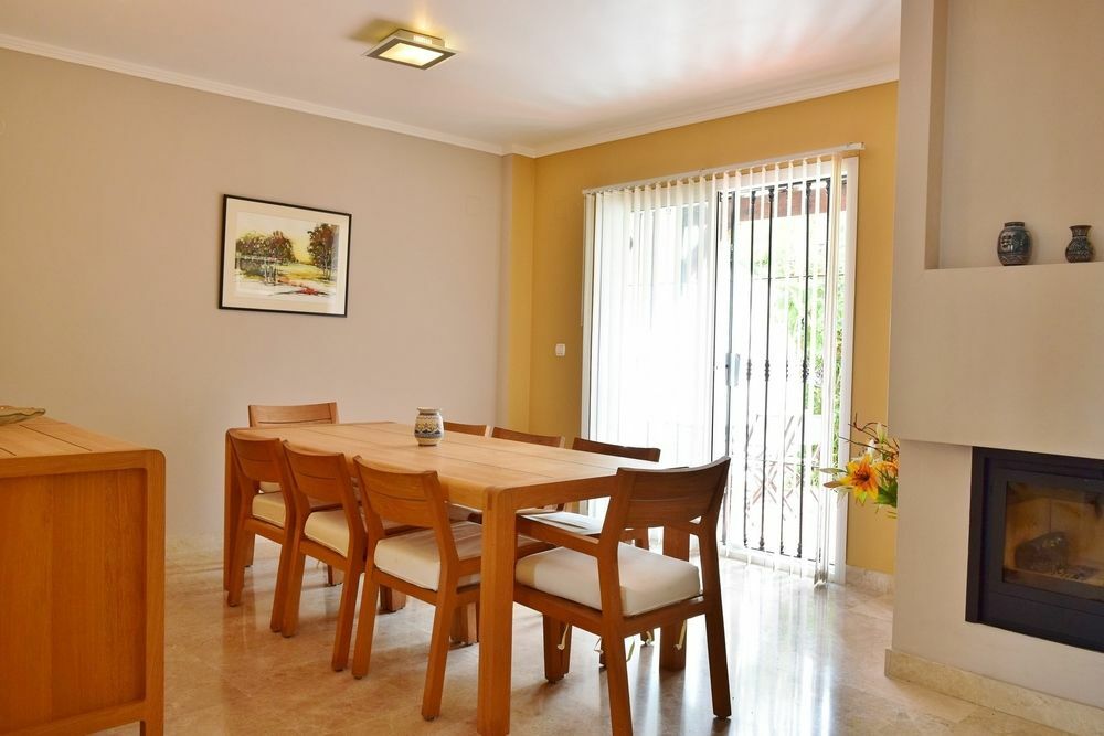 Apartamentos Y Casas Serinamar Marbella El Ángel 外观 照片